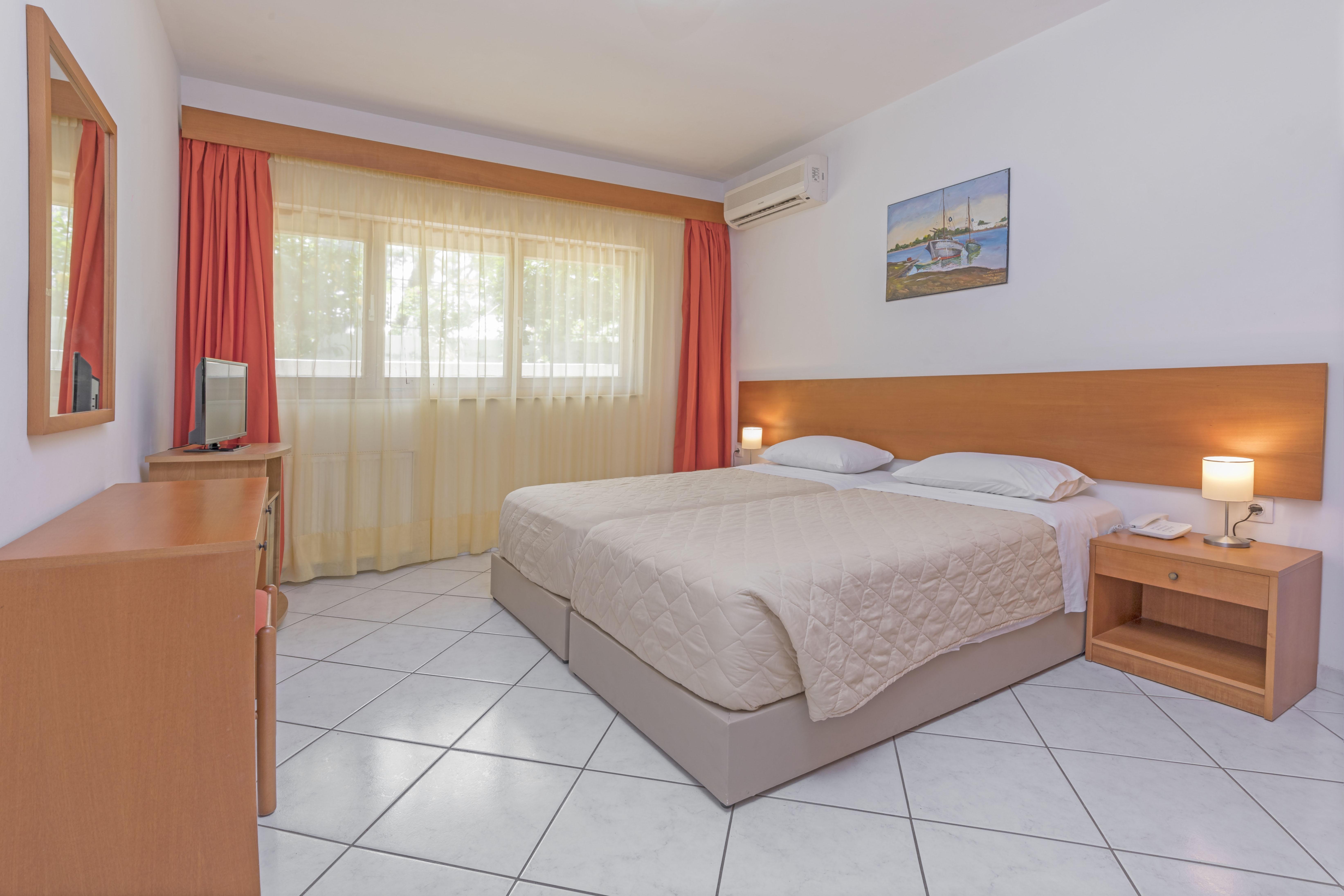 Helena Christina Aparthotel Asgourou Екстериор снимка